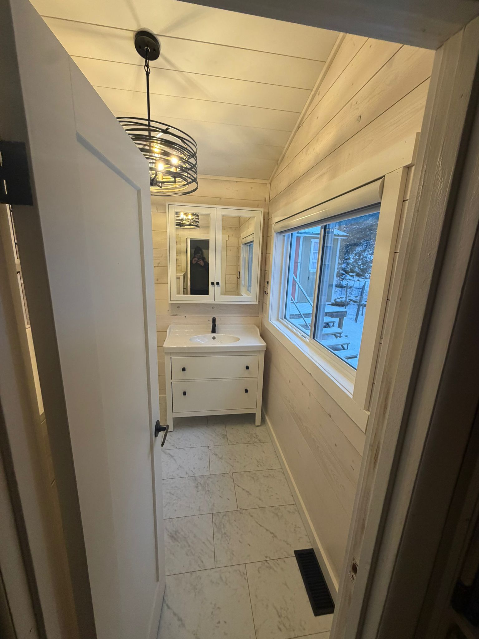 Service Single Image